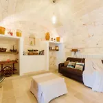 Helloapulia - Dimora Lamioni With Private Pool - Pet Friendly *