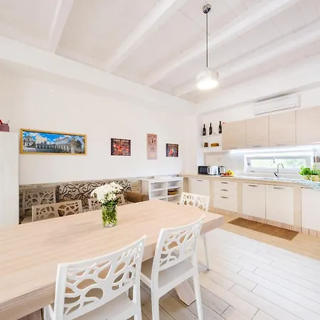 빌라 Helloapulia - Dimora Lamioni With Private Pool - Pet Friendly