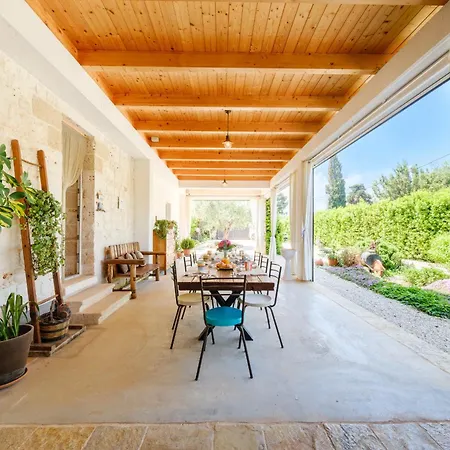 Villa Helloapulia - Dimora Lamioni With Private Pool - Pet Friendly