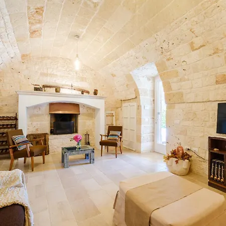 Helloapulia - Dimora Lamioni With Private Pool - Pet Friendly